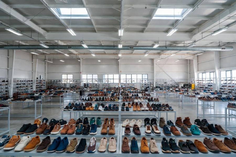 تولیدی کفش اسپرت در اهواز